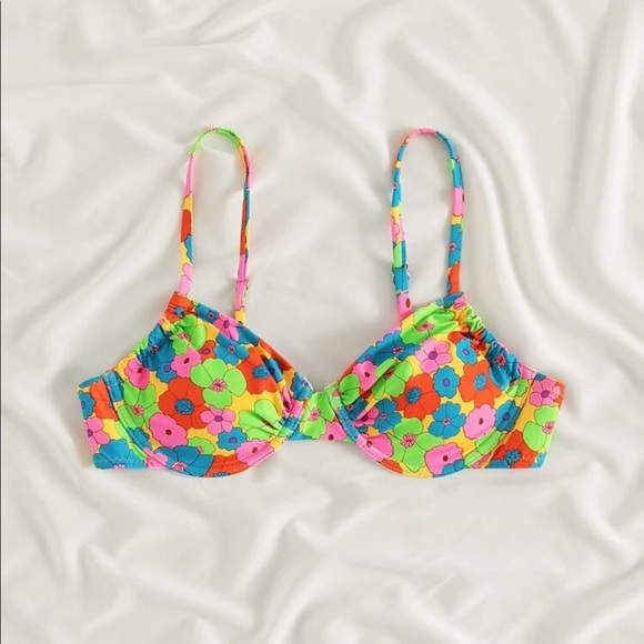 Floral Bikini Set - Picture 4 of 7